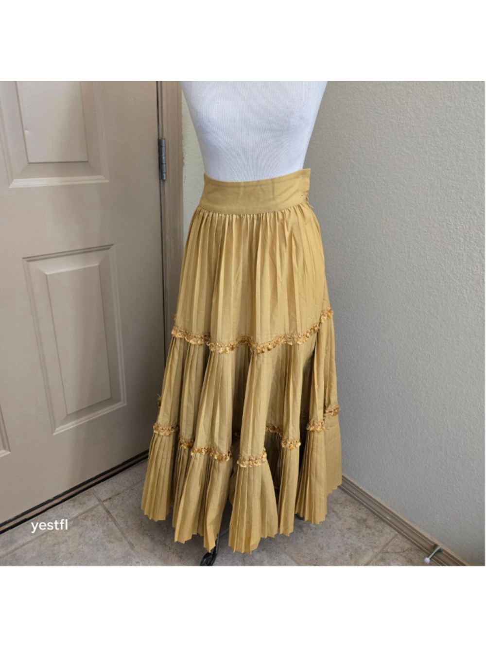 Vintage Byblos Bergdorf Goodman Italian Pleated Tiered Maxi Skirt Ochre Gold 4